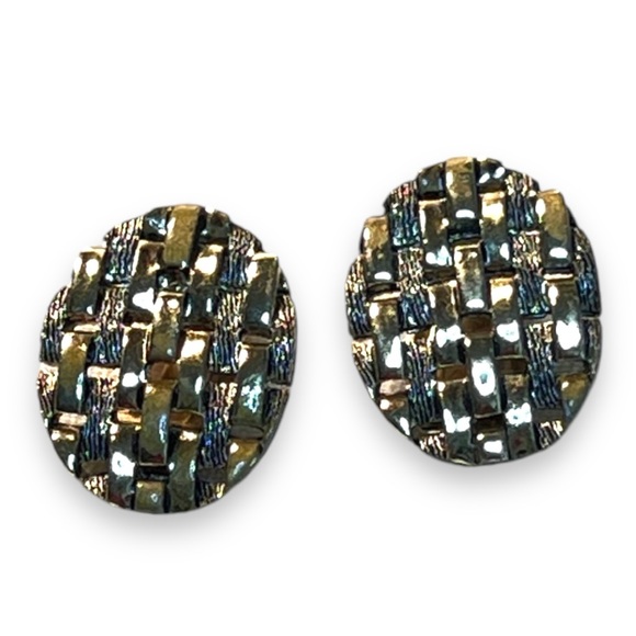 JUDY LEE VINTAGE 1950s Faux Gold and Silver Woven Design Oval Clip Earrings - Picture 1 of 8